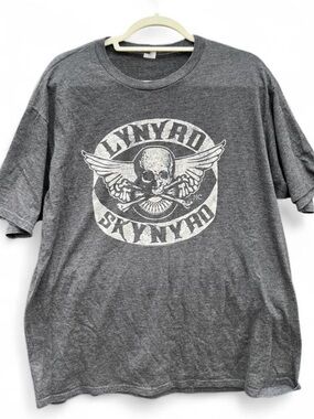Comfy USA Gray Lynyrd Skynyrd Graphic Tee
